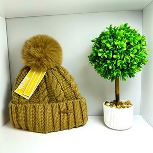 Lovely Michael Kors winter hat